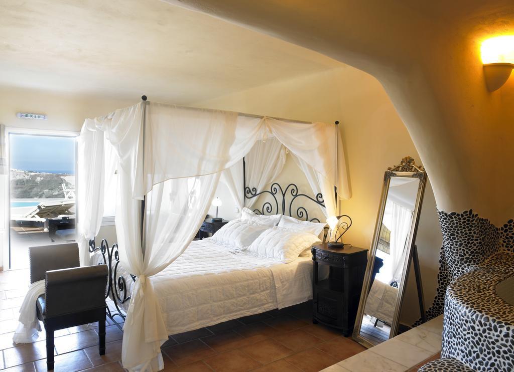 Suites Of The Gods Cave Spa Hotel Megalochori  Dış mekan fotoğraf